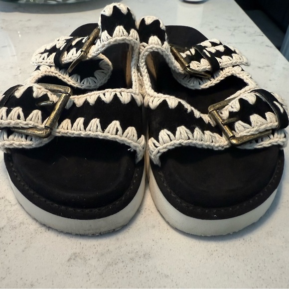 Like New-high end-MOU BIO Black and White Women's Sandals Two Buckles SZ 39 - Picture 7 of 14